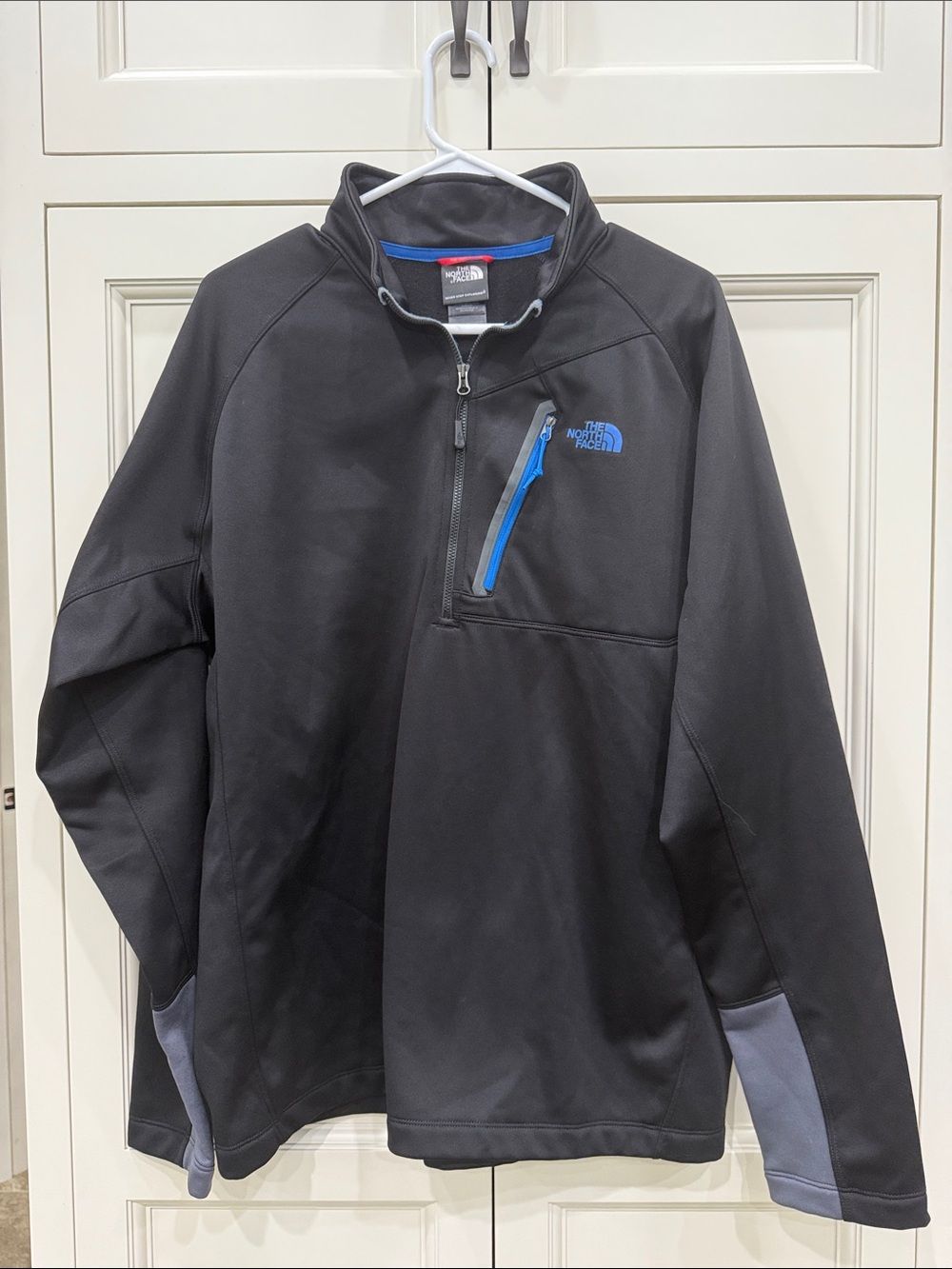 The North Face Canyonlands 1/2 Zip Pullover Mens XL Black with Blue accent zippr